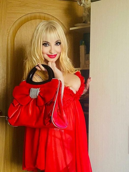 Душевная встреча или формальная сделка: что скрывается за понятиями 'шлюха' и 'шлюха' в мире интимного досуга?